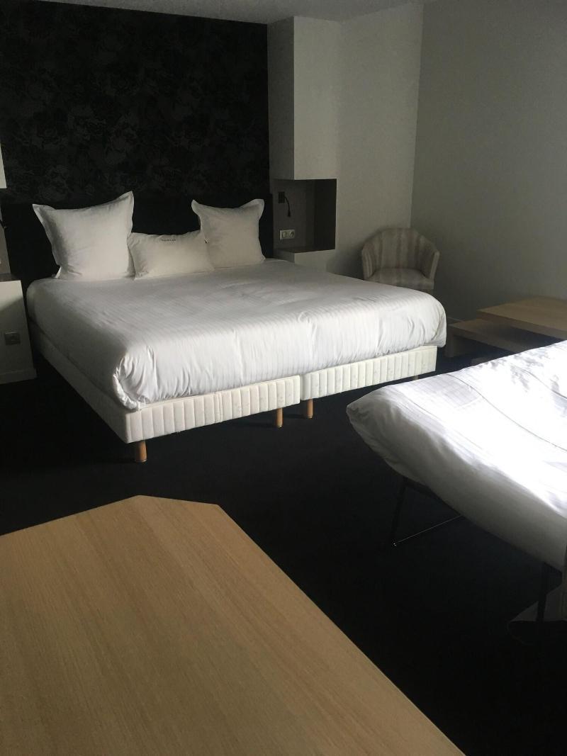 Le Konine - Hotel & Bar & Restaurant Montceau-les-Mines Eksteriør bilde